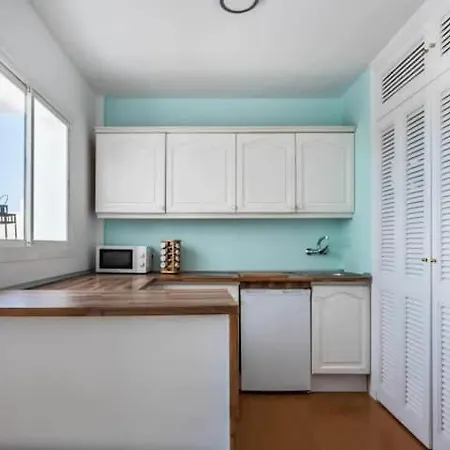 Marbella. Elviria. Playa Y Golf. Apartment